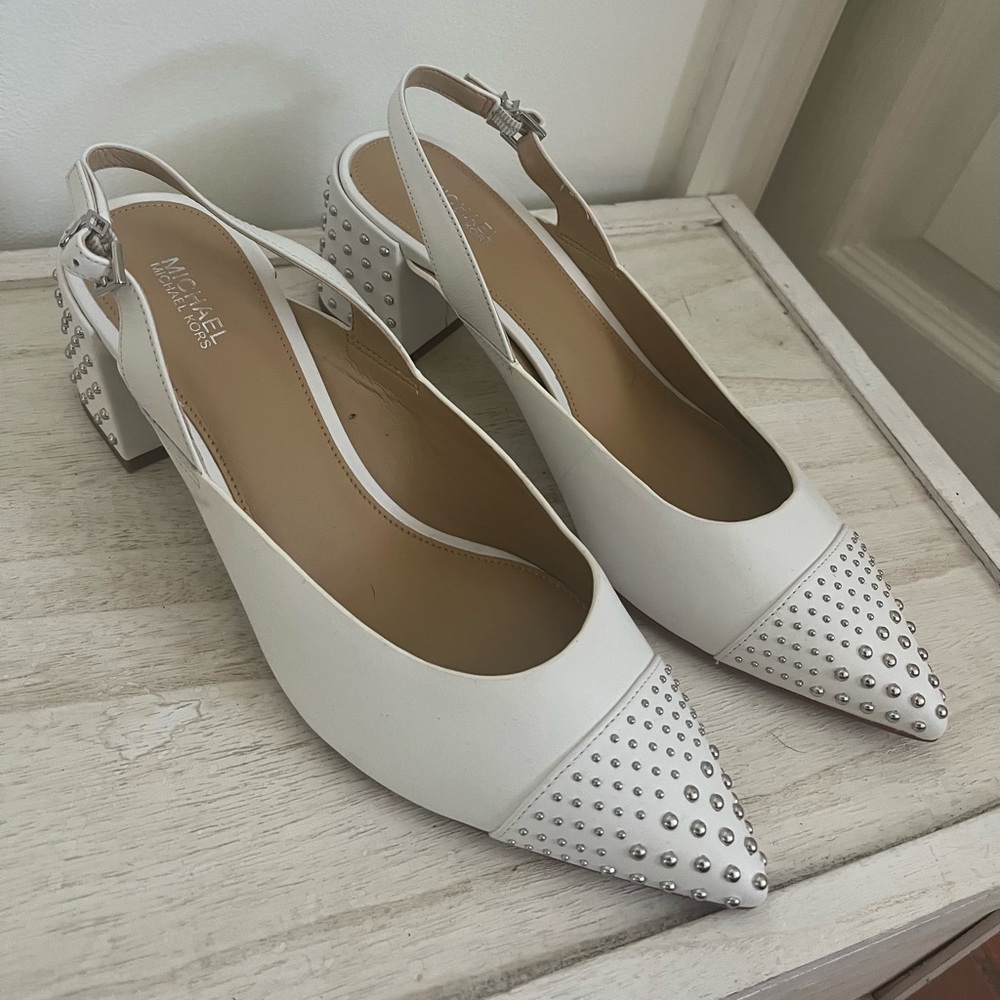 Michael Kors Pointed Toe Pumps